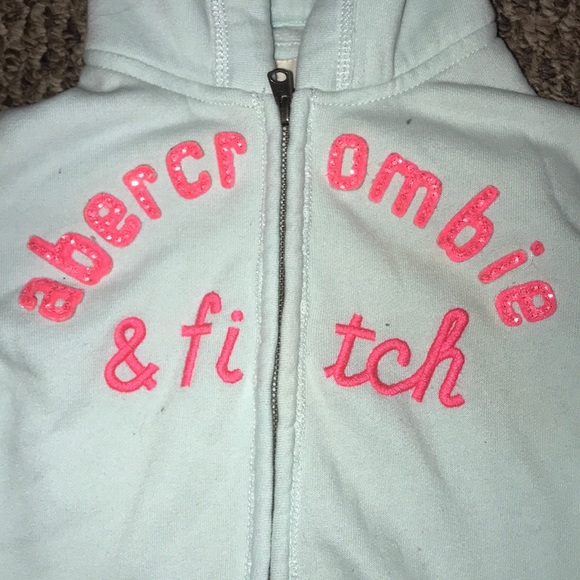 Hooded Jacket - Picture 2 of 4